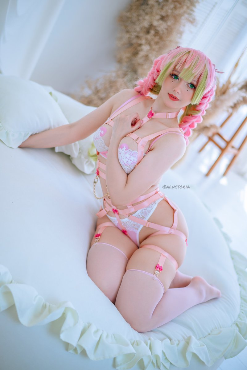 aluctoria's tweet photo. 💝HAPPY VALENTINE'S DAY💝 https://t.co/wZJygl8Qih