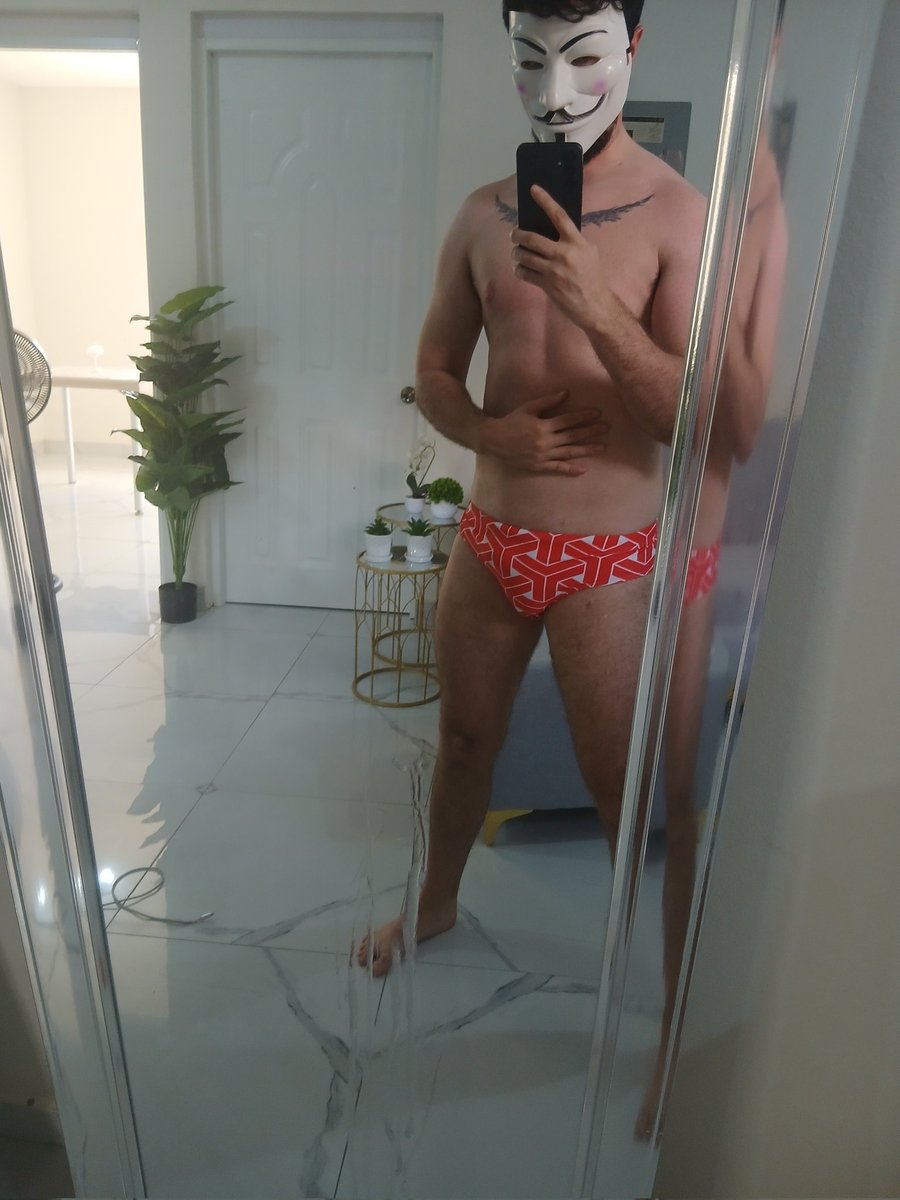 Cash sex might have done something to me this morning can you see any clue in the photo of what happened hehe