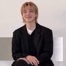 mhereonlyforbts's tweet photo. THE FACT JIMIN POSTED ON IG ON VALENTINE DAY AND HOW HE DEDICATED THE LAST FERRERO CHOCOLATE ON HIS BOX TO ARMYS OMG WHY IS HE SO ROMANTIC😭🫶 https://t.co/sRnfjqcAJo