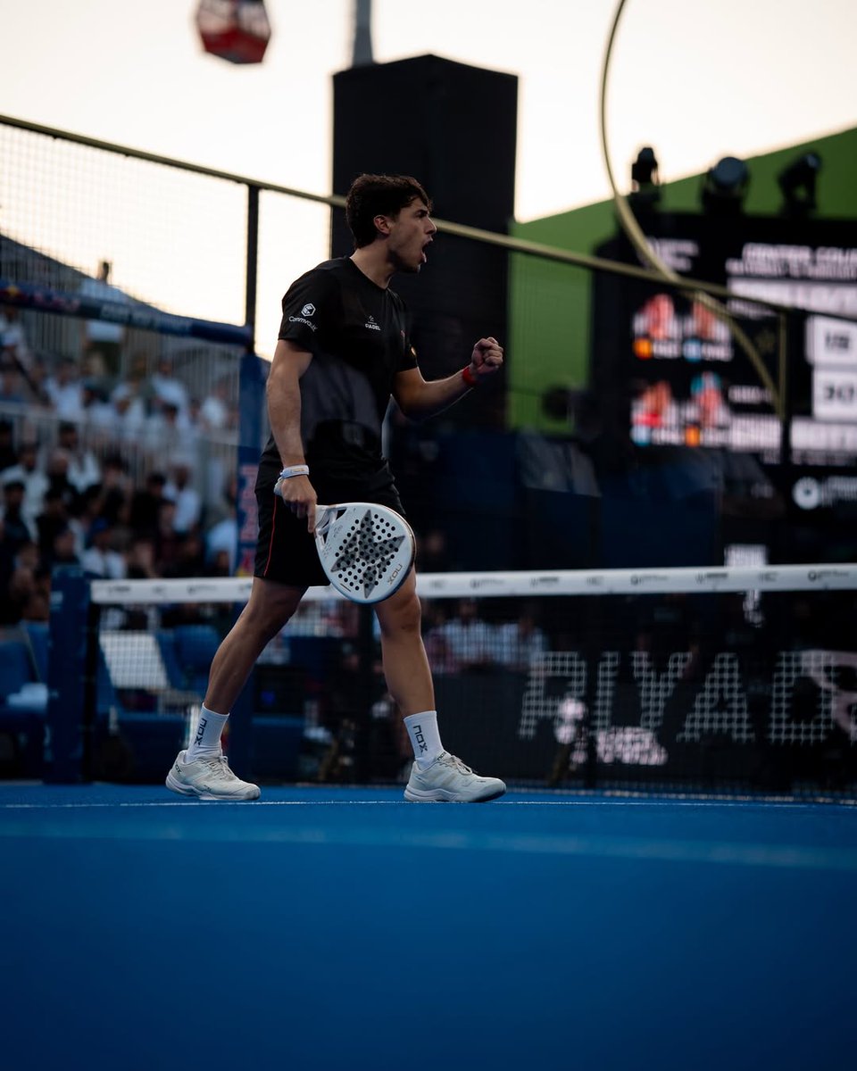 PadelReview tweet media