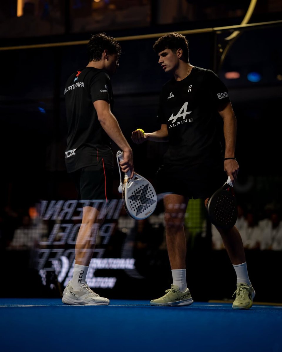 PadelReview tweet media