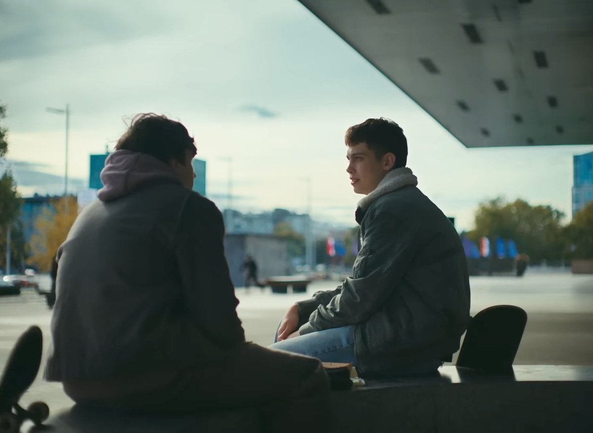 i'm being so for real right now does anyone else think this was one of the best if not *the best* scene of the season? 

tears in my balkan eyes #sramhr