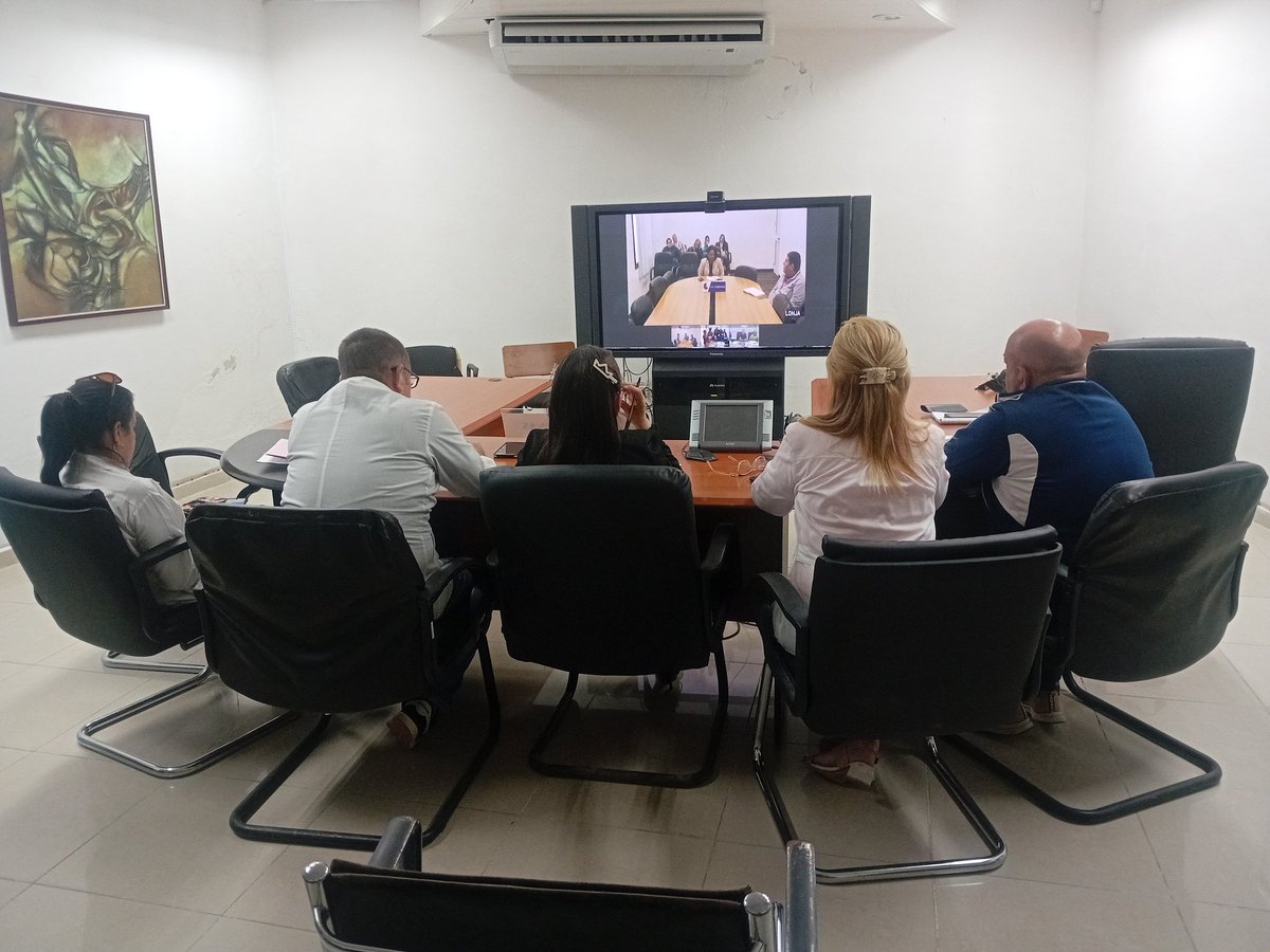 Realizada Videoconferencia con la Viceministerio de la Higiene y la Epidemiología, evaluando las medidas a implementar del ciclo febrero
#LasTunasPorLaSalud
<a href="/DiazCanelB/">Miguel Díaz-Canel Bermúdez</a> 
<a href="/DrRobertoMOjeda/">Dr. Roberto Morales Ojeda</a> 
<a href="/LorenzoOsbel/">Osbel Lorenzo</a> 
<a href="/YelenysLasTunas/">Yelenys Tornet Menéndez</a>