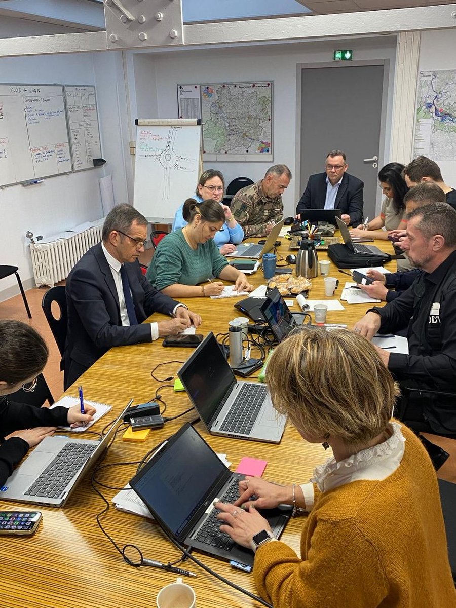 Image de Préfet de Lot-et-Garonne - 📣 Bruno André, Préfet de Lot-et-Garonne coordonne l’action des différents services appelés à gérer 