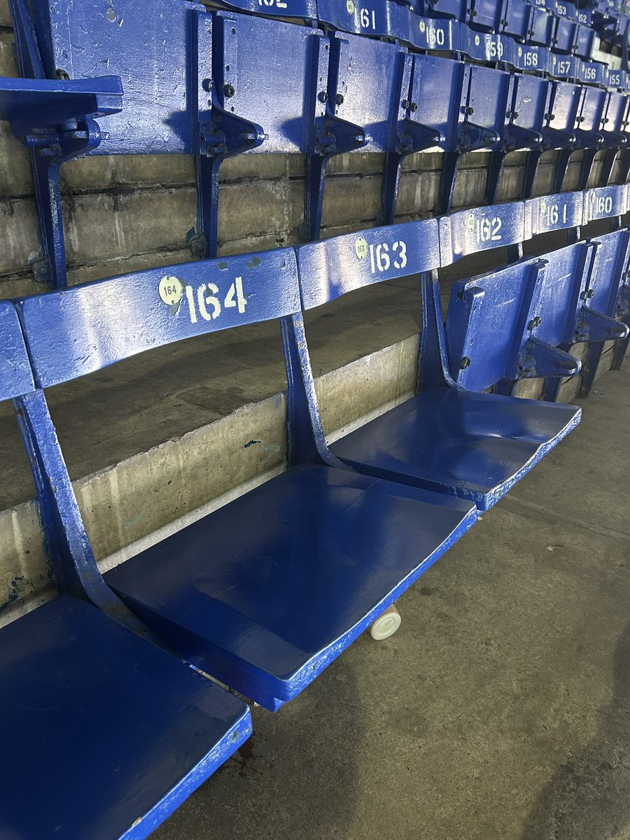 Amy-Sarah tweet media