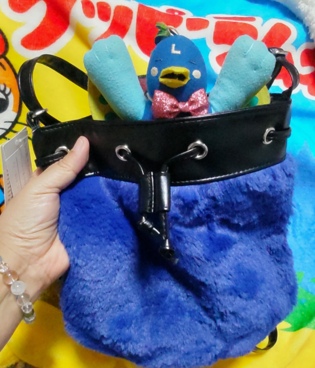 bluepigbeth's tweet photo. 昨日閉店セールちうの名鉄メンズ館  #LuckRack で見つけて衝動買い
だってぇ～色といい肌ざわりといい完璧なまでのクジャック感(笑)
 #白いLの文字入れたいｗｗｗ https://t.co/m1dmkKX7kg