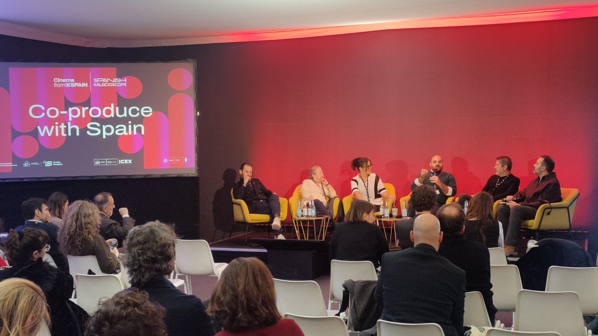 Revista RUBIK tweet media