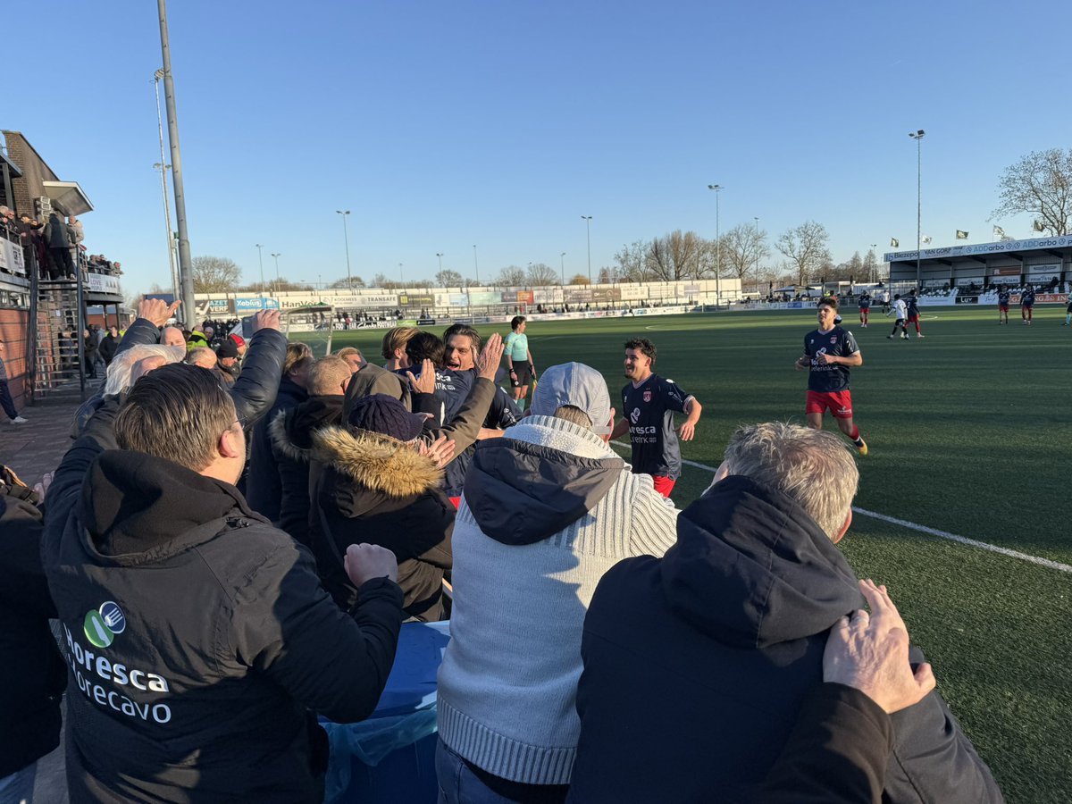 scvvnoordwijk's tweet photo. 87. Het is 2-4 bij ASWH!

#aswNOO (2-4) https://t.co/sRUe5i3CBY