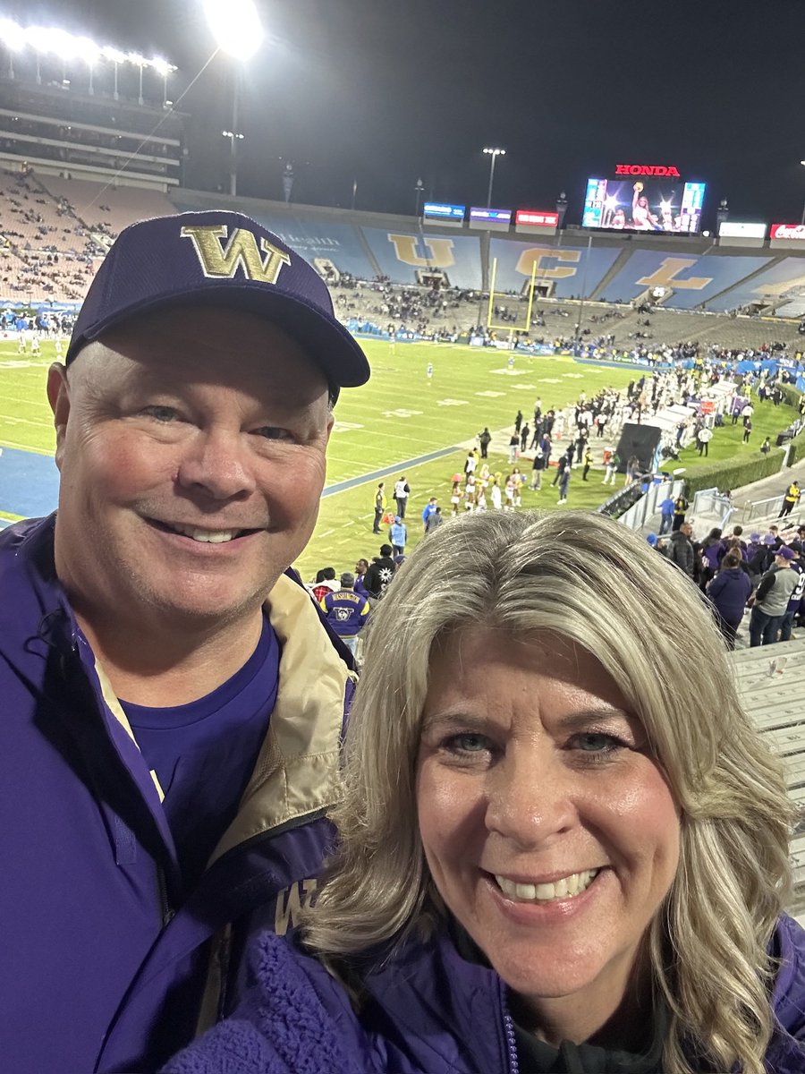 Sims_64's tweet image. Happy Valentines Day to my beautiful wife! Thank you for saying “I Do” almost 40 years ago. 
Here’s to many more years in our retirement!
I love you!
#HappyValentinesDay 
#marriage