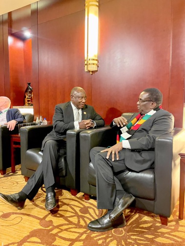 Cyril Ramaphosa wakes up everyday,  to show a middle finger to South Africans.

He just posted a picture of himself with the Zimbabwean President,  he just highlighted to us that the South African government made a deal with the Zimbabwean government, hence we have an influx of