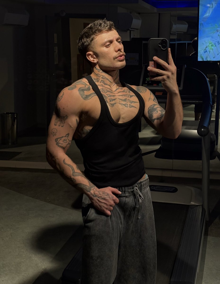 Carnaval e eu aqui treinando 🎉