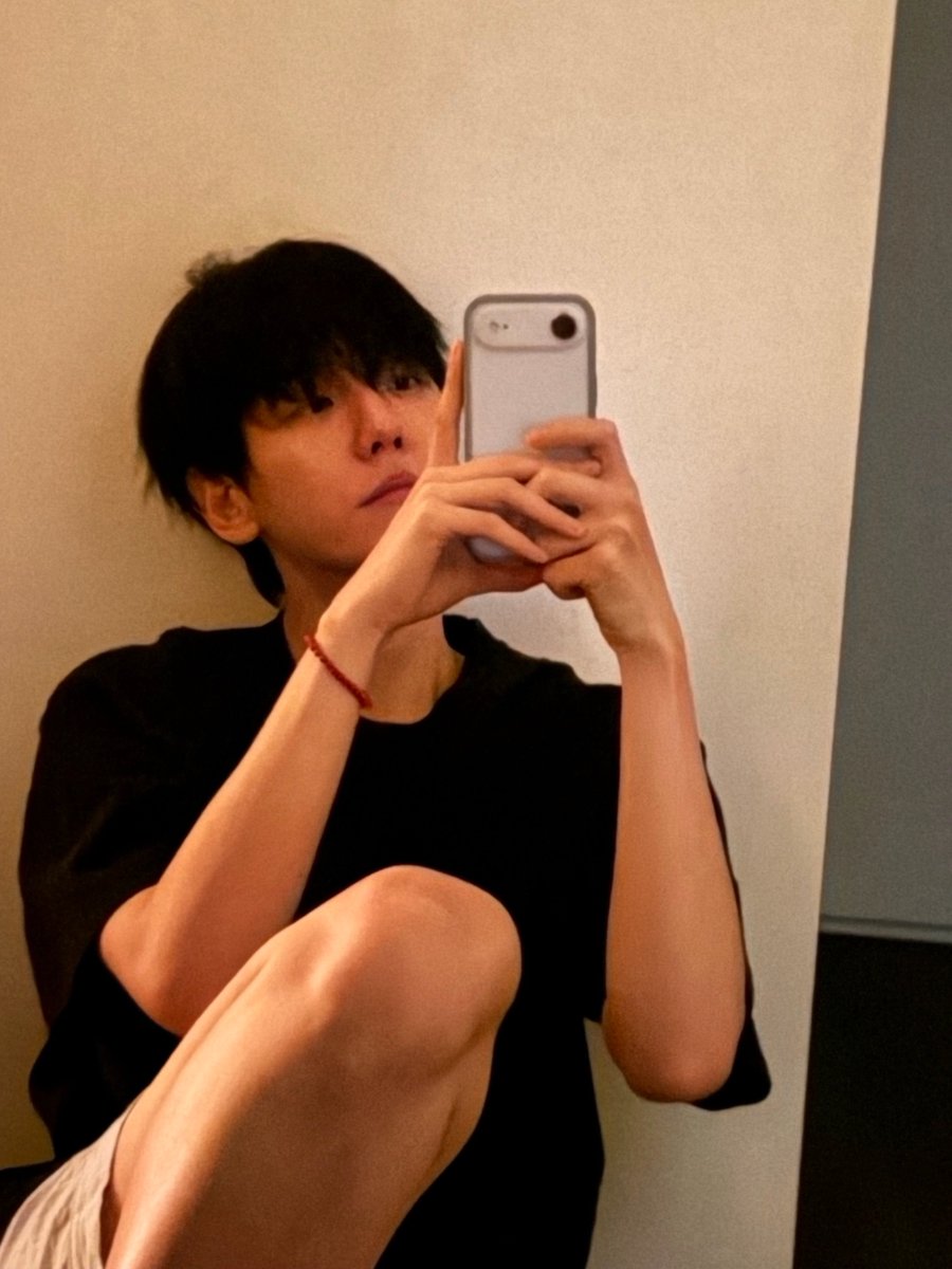 백현이붉은필터빼니까더좋아서ㅈㅂ