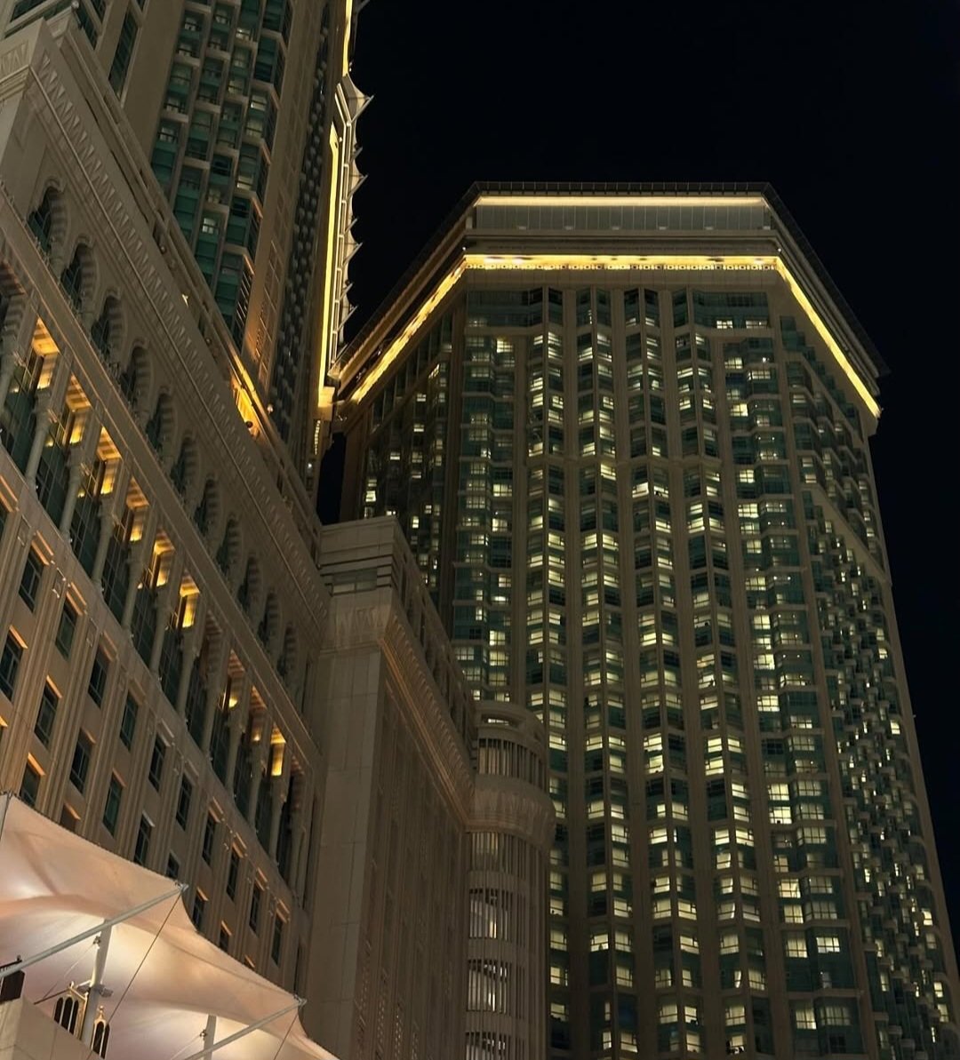 (ولقد مننّا عليك مرةً أُخرى)..
الحمد لله الذي رزقنا نعمة زيارة بيته الحرام من غير حول منا ولا قوة وجعلنا بين أحب الأماكن إليه.
يا رب تقبل منا صالح الأعمال..🤍