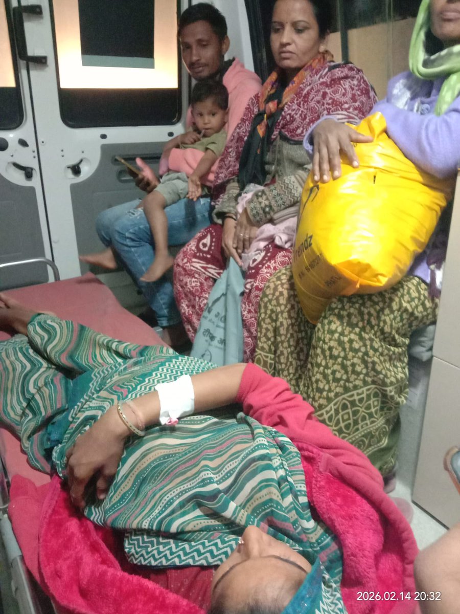 આજ રોજ પ્રાંતિજ તાલુકાના અર્બન હેલ્થ સેન્ટર ના સેજામાં આશા બેન દ્વારા અતી હાઈરિસ્ક સગર્ભા બેન ને gmers હિંમતનગર ખાતે ડિલિવરી નો દુખાવો થતા  જાતે 108 માં રિફર કરવામાં આવી. તાલુકા હેલ્થ ઓફિસ પ્રાંતિજ