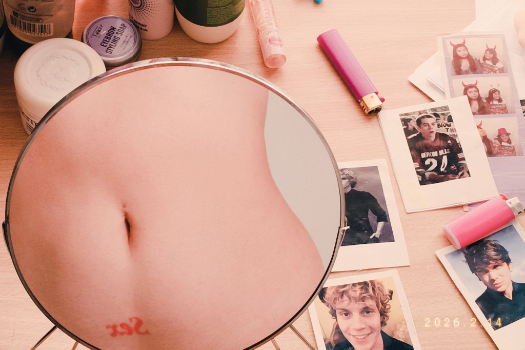 sexandrocanroll's tweet photo. #sex #photos https://t.co/b9gj1q8E6i