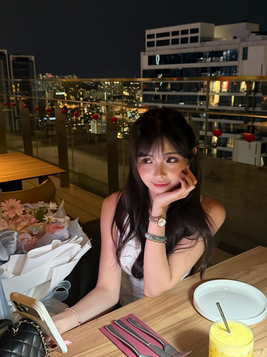 d00nuts意淫群 tweet media