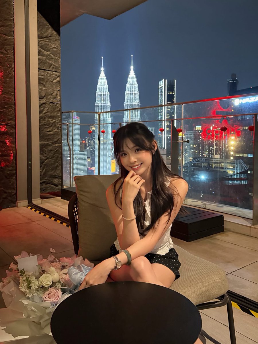 d00nuts意淫群 tweet media