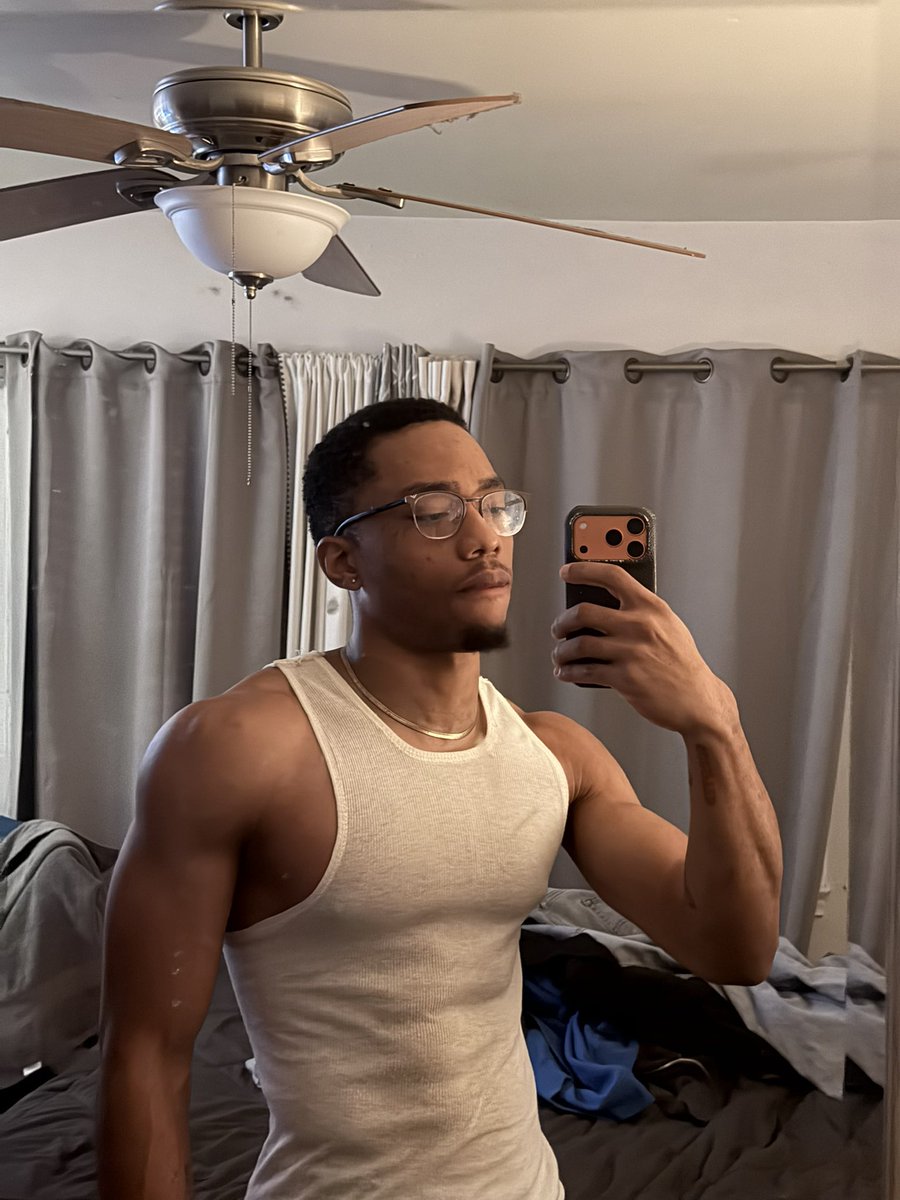 kidwithdacamera's tweet photo. tryna use twitter more https://t.co/EzEKdPFGR5