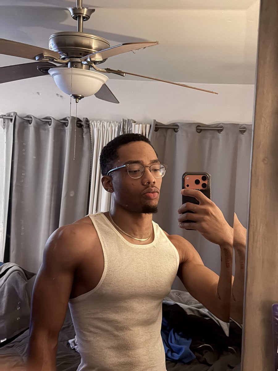 kidwithdacamera's tweet photo. tryna use twitter more https://t.co/EzEKdPFGR5
