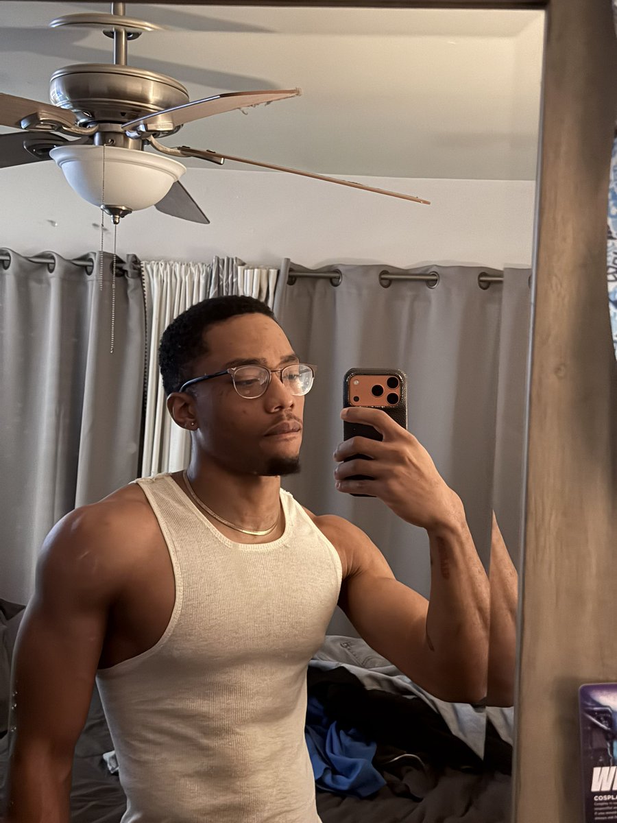 kidwithdacamera's tweet photo. tryna use twitter more https://t.co/EzEKdPFGR5
