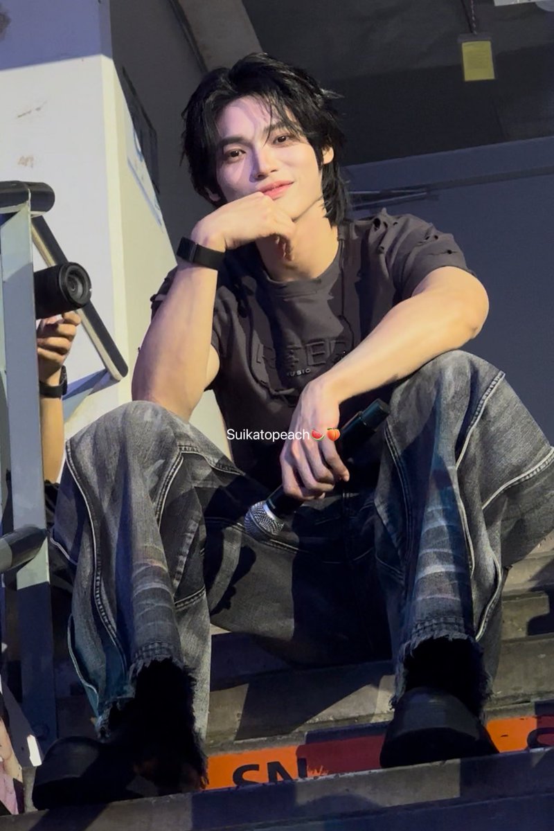 พี่วินคะ หนูจะไปซื้อซูรีเด่วนี้ #RISERCONCERTD2