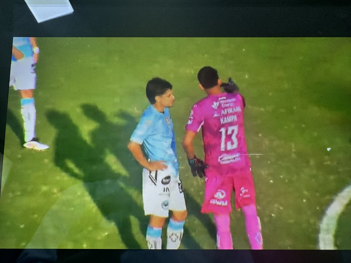 Cuando tu fortaleza era la defensa y esta no funciona tu magia se extingue. Complejo entender el cambio de nuestro equipo y sus jugadores. El técnico sigue en lo suyo, es su esquema y seguirá siendo así . Debería cambiar? Claro!! Podrá? No lo sé. Grave CRISIS en la <a href="/JaibaBrava_TM/">Jaiba Brava</a>