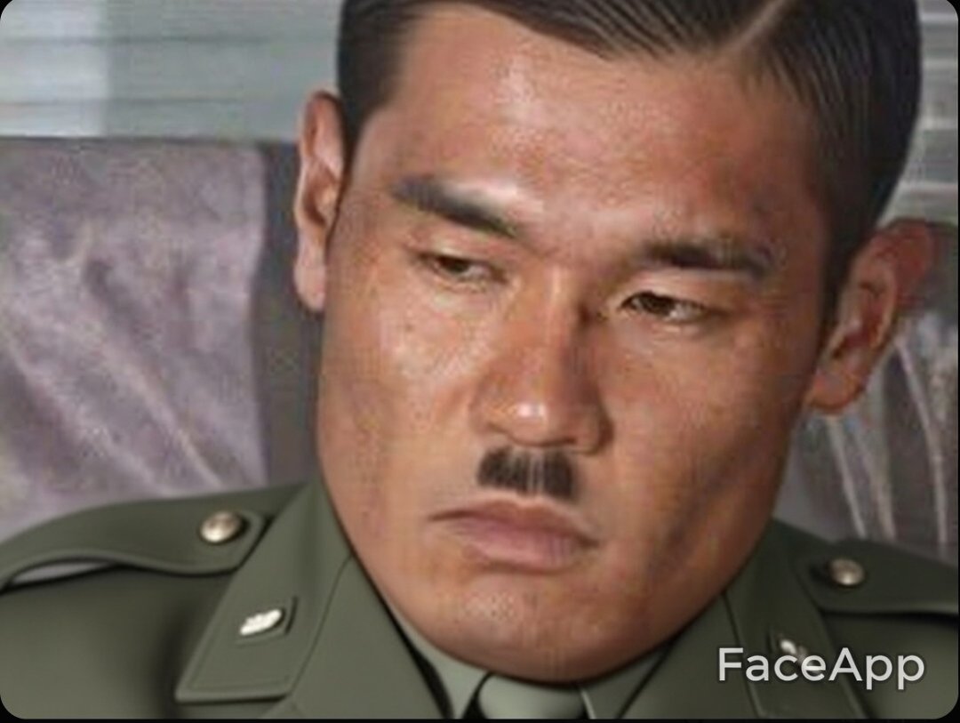shooomae1997's tweet photo. 総統閣下先輩
「参謀諸君、バグラチオォン作戦は進んでいるのかね？戦線が突出すれば逆包囲される恐れもある、くれぐれもイキスギるなよ。」 https://t.co/b3Y8waaFAN