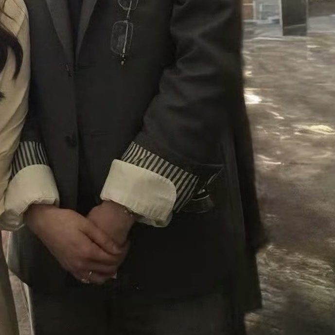 babybabiespp's tweet image. ไปงานแต่งแต่ใส่แหวนนิ้วนางข้างขวา พีพีมีไรจะบอกแม่มั้ย