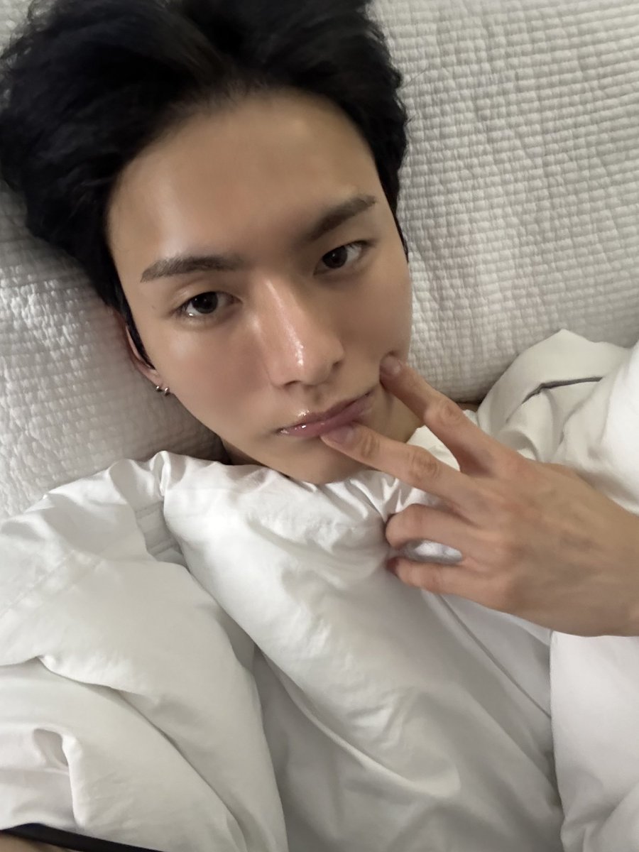 zeroinonOde's tweet photo. 초코우유..........🤯 https://t.co/vXFn6HUqnB