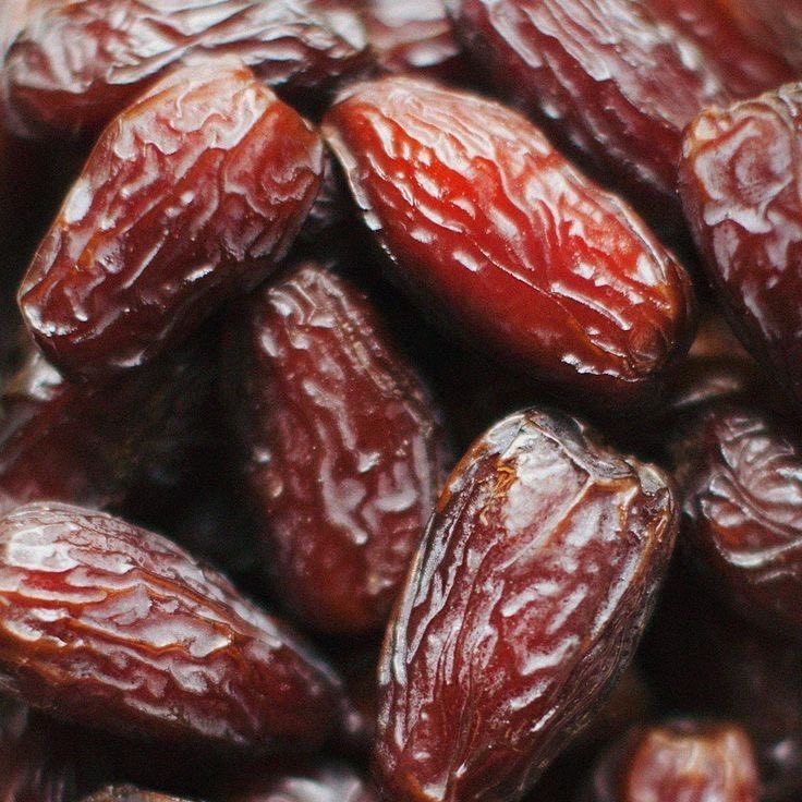 ﴿وَفَواكِهَ مِمّا يَشتَهونَ﴾