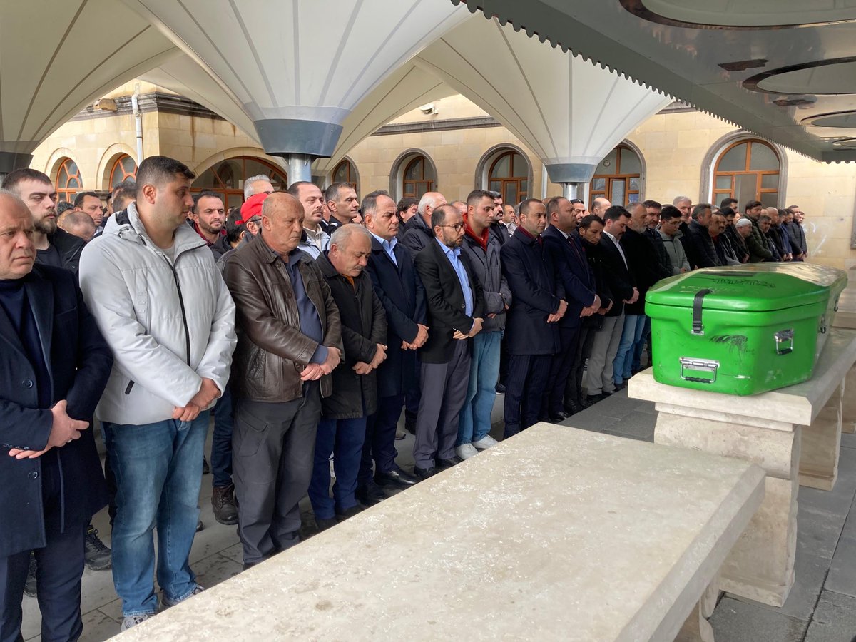 Çankırı SGK İl Müdürümüz Merhum Mustafa Yılmaz’ı ebedî istirahatgâhına uğurladık.

Merhuma Allah’tan rahmet; ailesine ve sevenlerine sabır ve başsağlığı diliyorum.

Mekânı cennet olsun.