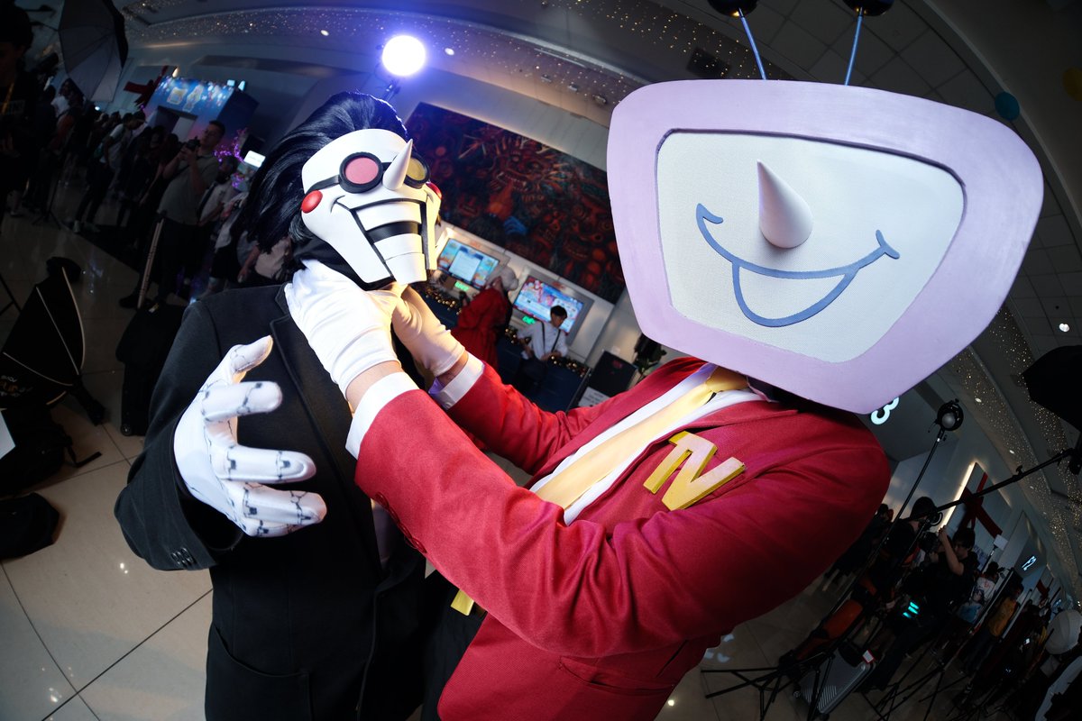 Look at how much they love eachother !! 
#spamtenna #DELTARUNE