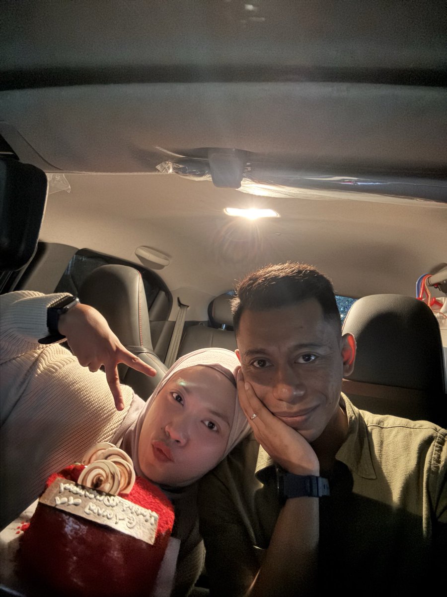 iniekay_'s tweet photo. I love her, saya yang ulang tahun tapi tetap ku ingin berdoa panjangkan umur laki laki ini yaAllah💕 https://t.co/orT9LyA6Su