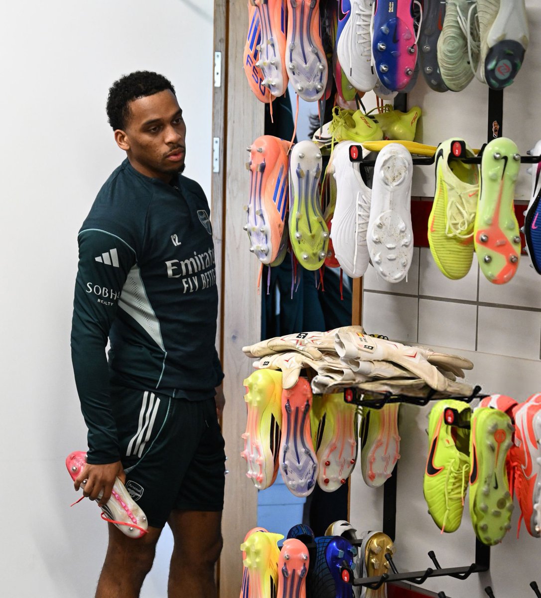 HQpcrt's tweet image. Jurrien Timber #AFC