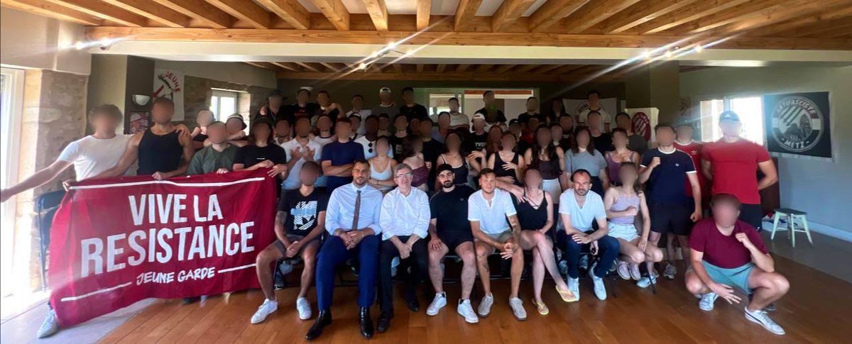 🔴 ALERTE ⚠️Ne repostez SOUS AUCUN PRÉTEXTE CETTE PHOTO ! ILS NE SE CONNAISSENT PAS ⚠️🫩 
#LaJeuneGard #LFI #JusticePourQuentin