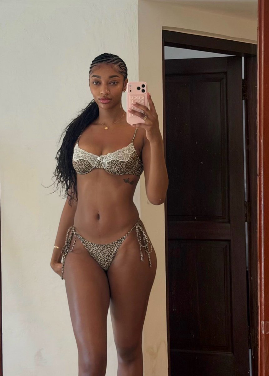 Angel Reese! 📸🪄