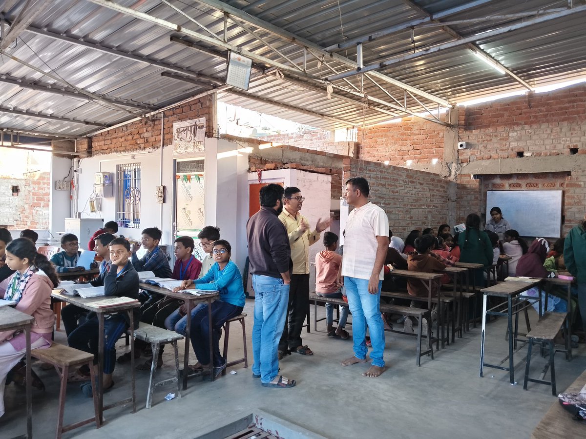 Anil Bhaiya visited VRIKSH PATHSHALA and interacted with the students.