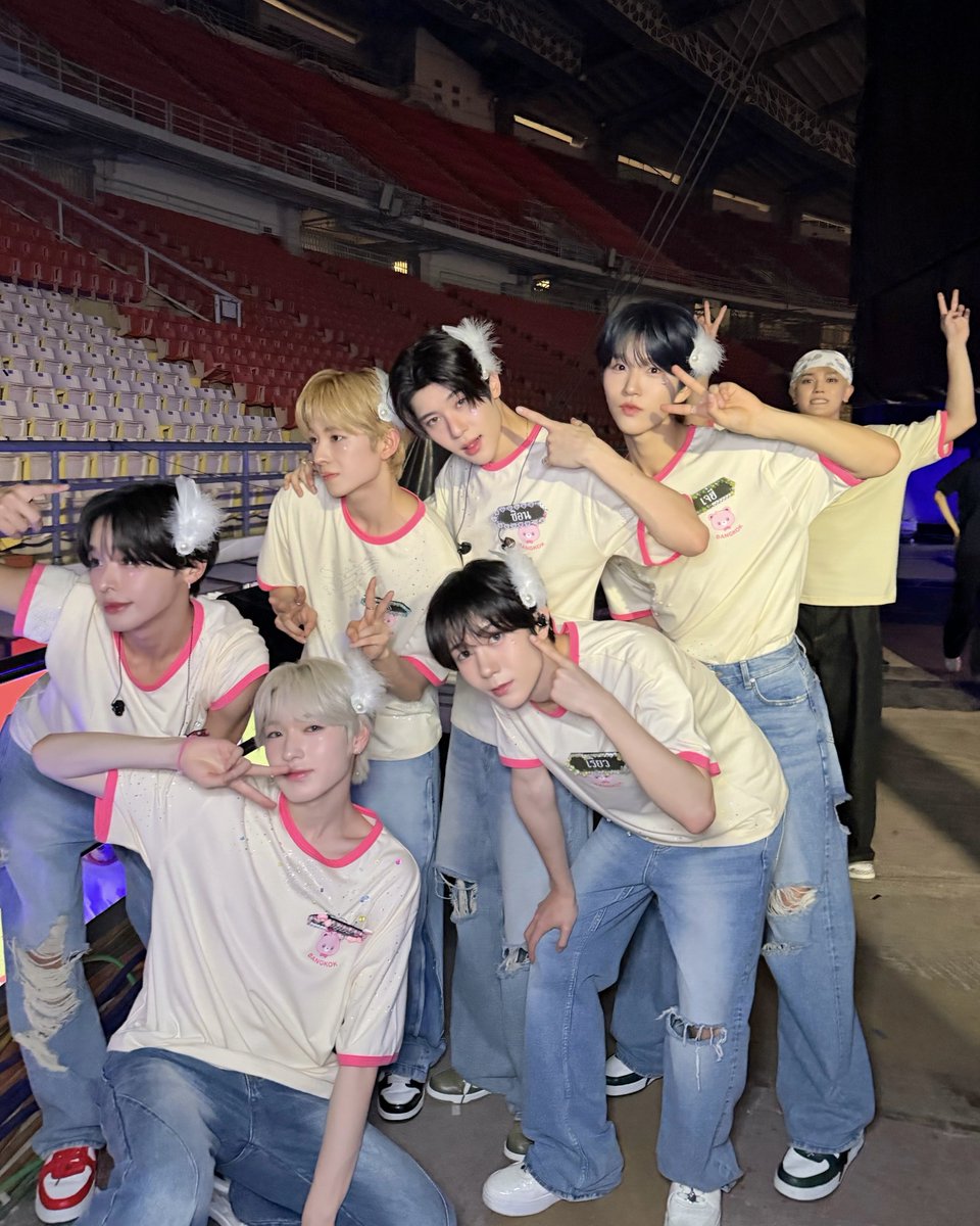 nctwishofficial's tweet image. 6🪽 1🚶(#TAEYONG)

#NCTWISH