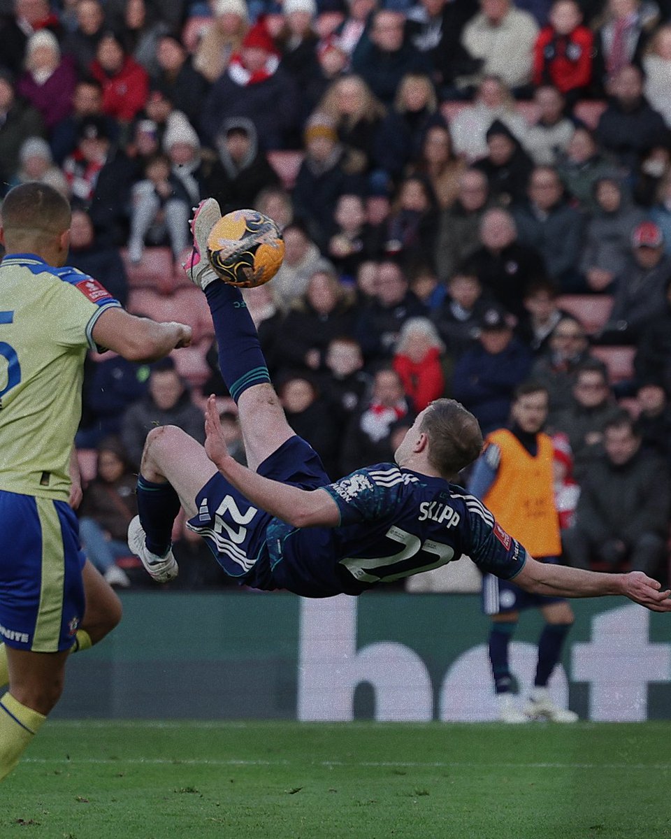 Leicester City tweet media