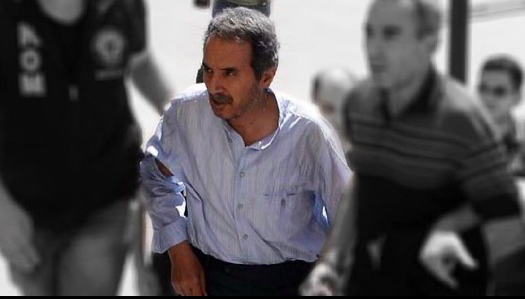 news_2026neu's tweet image. ALİ ÜNAL 

❗Değerli yazar Ali Ünal’ın oğlu Mehmet Ünal diyor ki: “Babam 10 senedir hapiste, 70 yaşında, artık yaşlandı.

❗Sevenlerinin yanında yaşlanmalıydı. Hâlâ geç değil, babam evine dönsün.” @adalet_bakanlik

HukukYoksa
#FBvTS #TSvsFB