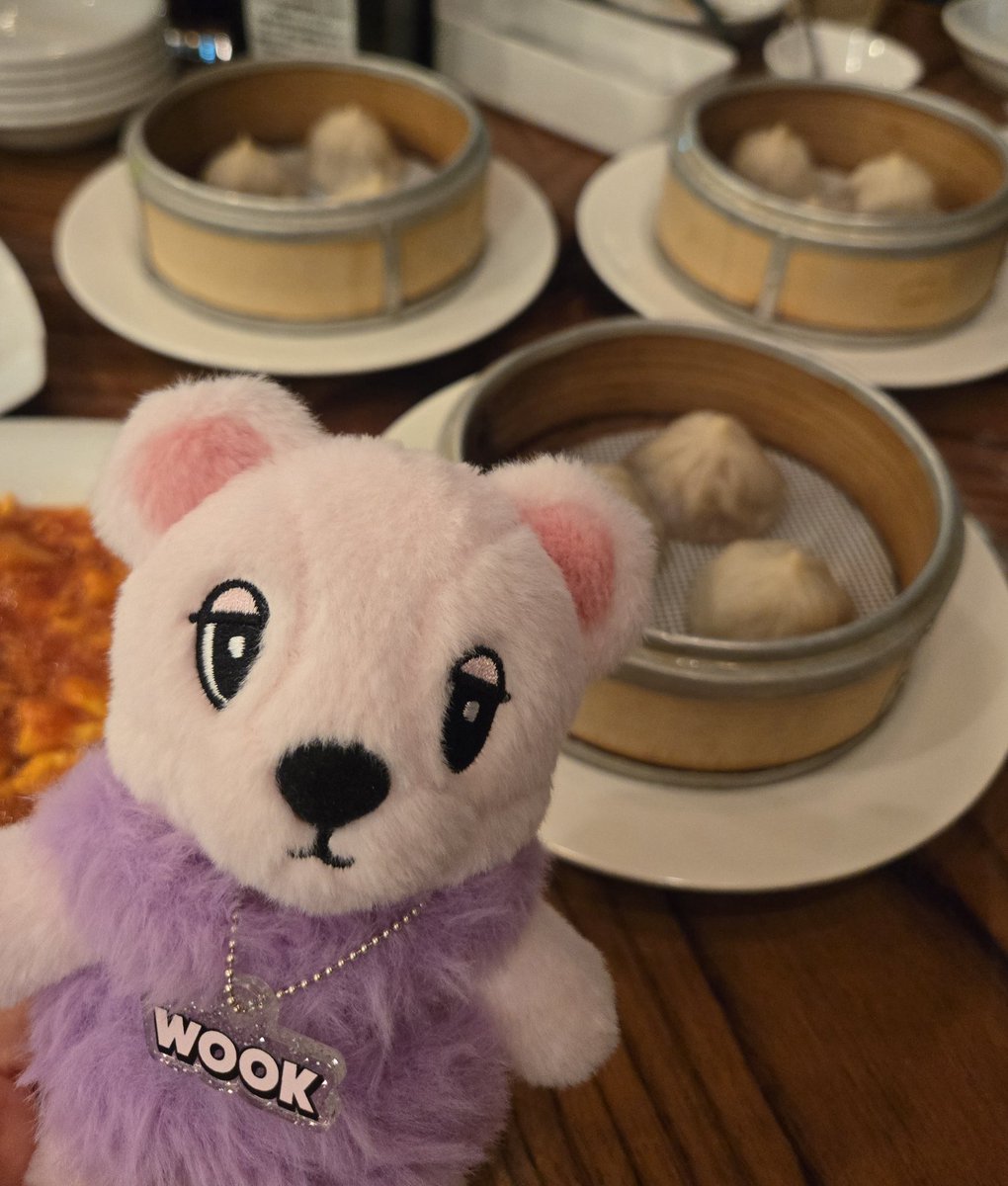 ファンミ後にウクペンの皆さま達とご飯に行けて嬉し楽しかったです😆💕
ご一緒させていただきありがとうございました！！
皆のウクドン集めて写真撮れば良かったなぁ～って今さらながら思いました😂
また何かの機会で集まった暁には集合写真撮りたいです📸✨(笑)