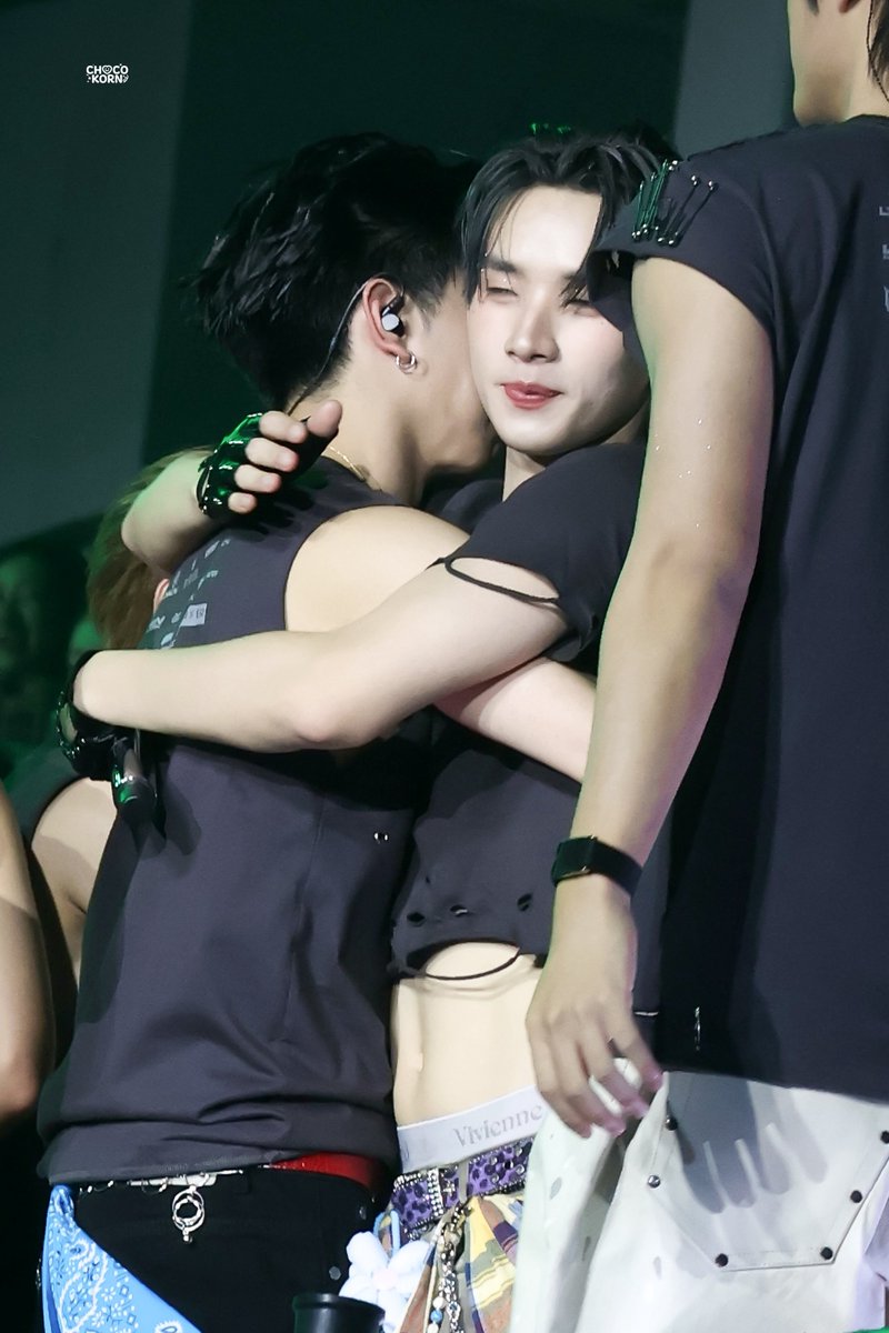 ก็พิฮงเป็นคนเลี้ยงน้องคีนมานี่นา 🥹🫳🏻
<a href="/hongshihoshi03/">ฮงชิโฮชิ</a>  <a href="/keenkeno_sp/">คีนคนเลี้ยงกุ้ง</a> 

 #RISERCONCERTD2