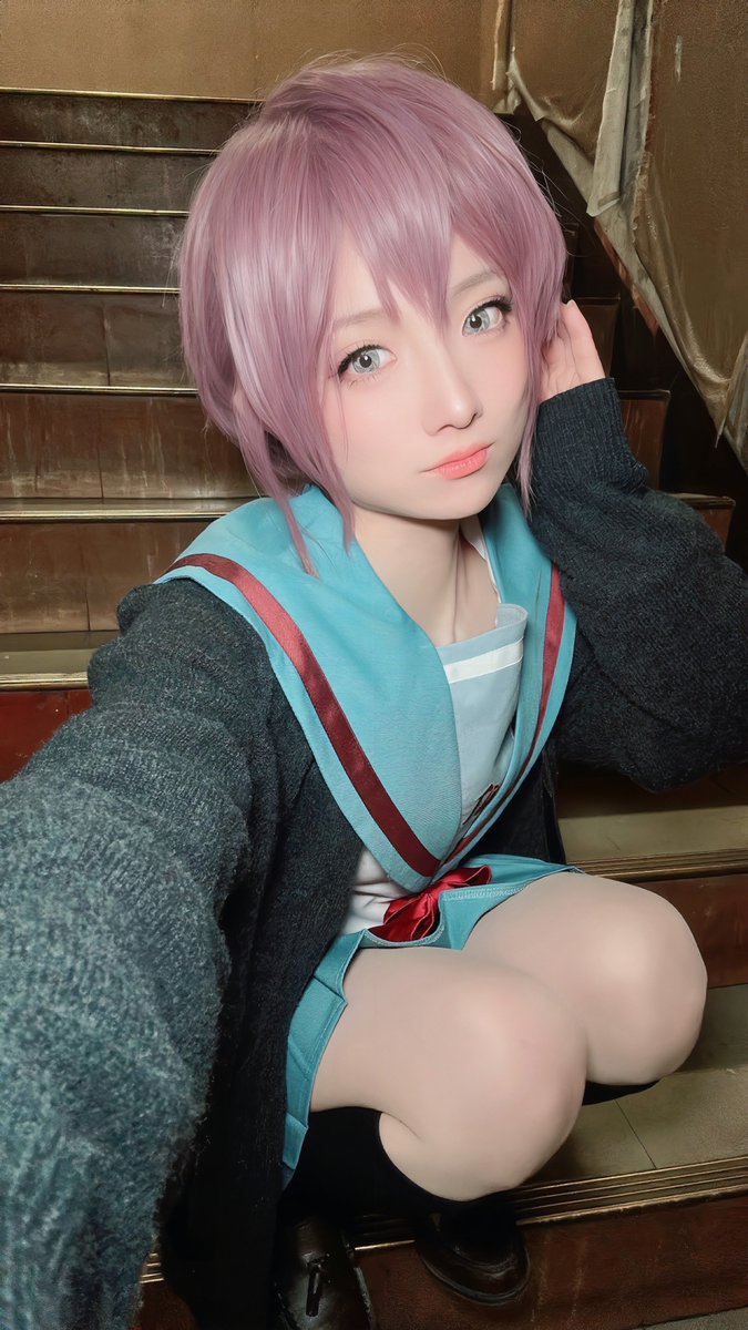 そして  #AOM3団  3人全員で共倒れながらなんとか立てたステージでした！
こちらもバックダンサー曲をお休みさせてもらいました😪
たくさんの人と平成の空気を共有できて楽しかったな！
絶対に絶対に歌アリでリベンジしたい🤝❤️‍🔥
#アニウン
#アニソンウンドウ