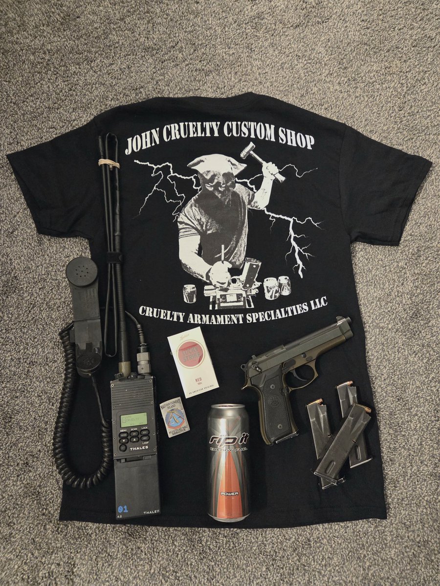 Yeah_rog's tweet image. You will dream of teeth and nothing else...