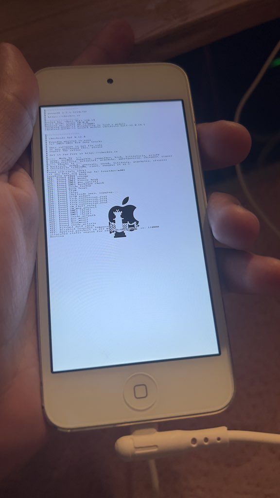 usachandeathwar's tweet photo. 「スマホは一日5分まで」
制限されて育った中学生の恐怖の末路

(0/9315) https://t.co/PF8Vlrb6UV