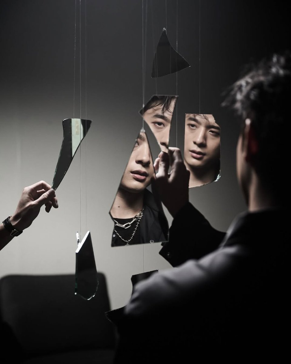 TRUTH —
Love behind the scene

You can imitate for a while.
But the real thing feels different.
And people know.

©️®️4nologue 

#4NOLOGUE
#ForPeopleForCulture
#4NOLOGUELoveBehindTheScene
#XXSIVK #PorscheSivakorn