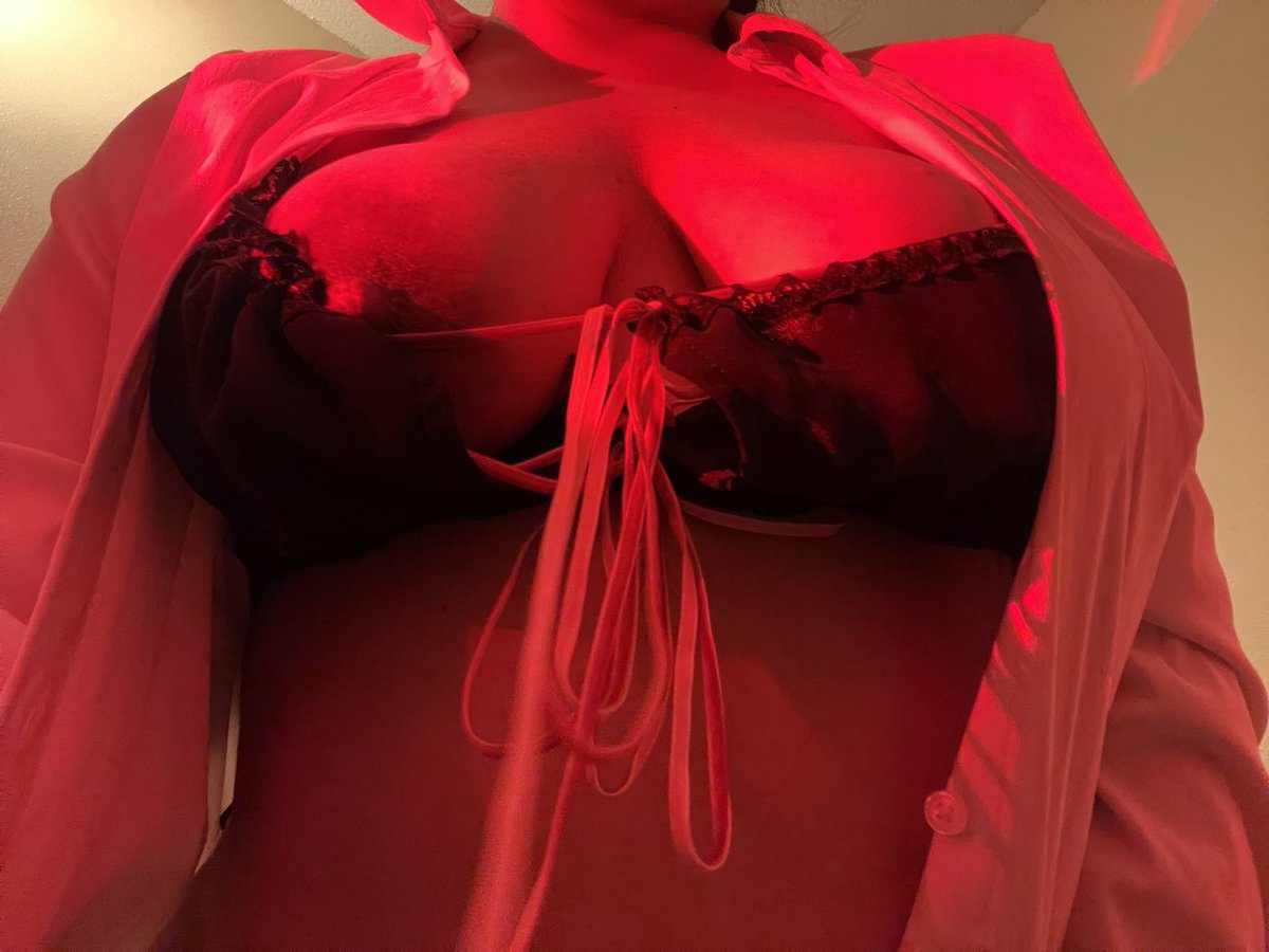 numi ✩ tweet media