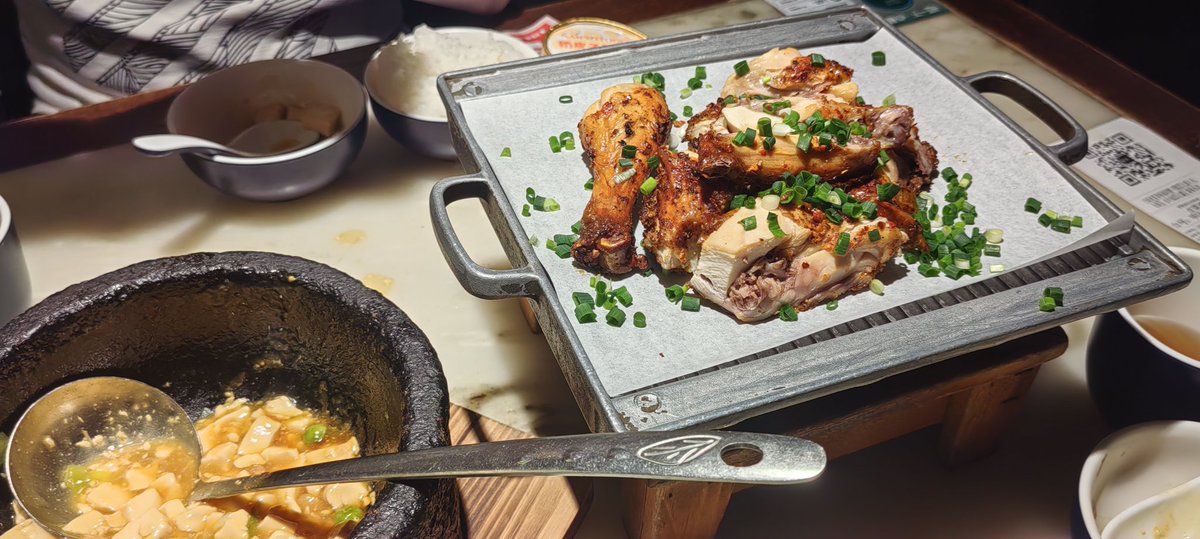 😌这聚餐多是一件美事