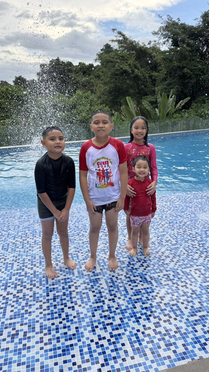 Boboof_'s tweet photo. Valentine’s with my day-ones. ❤️ https://t.co/gg8jFDF9on