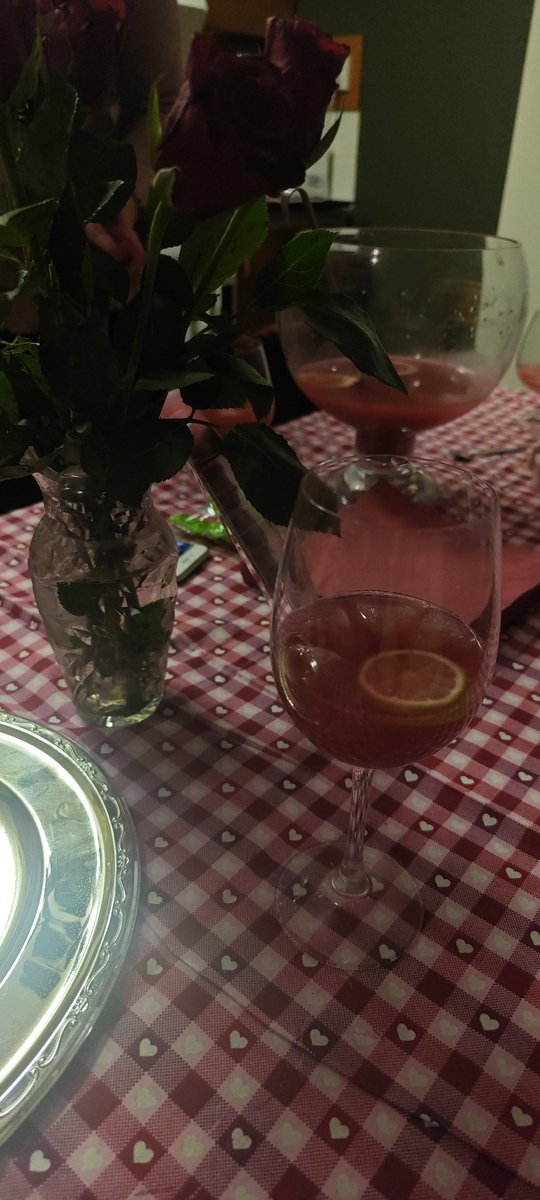 Sájvatje tweet media